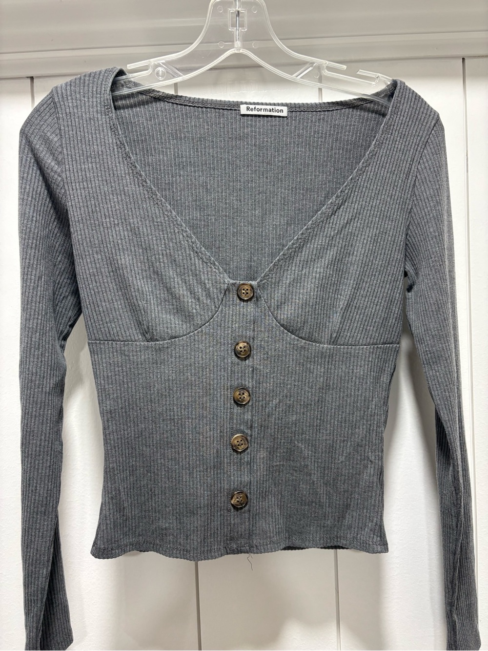 Reformation Virgil Knit Top Size Medium  Womens Gray Long Sleeve V-neck NWOT